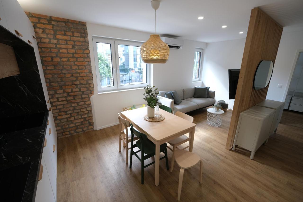 Apartments Emona Free Parking & Gym リュブリャナ エクステリア 写真