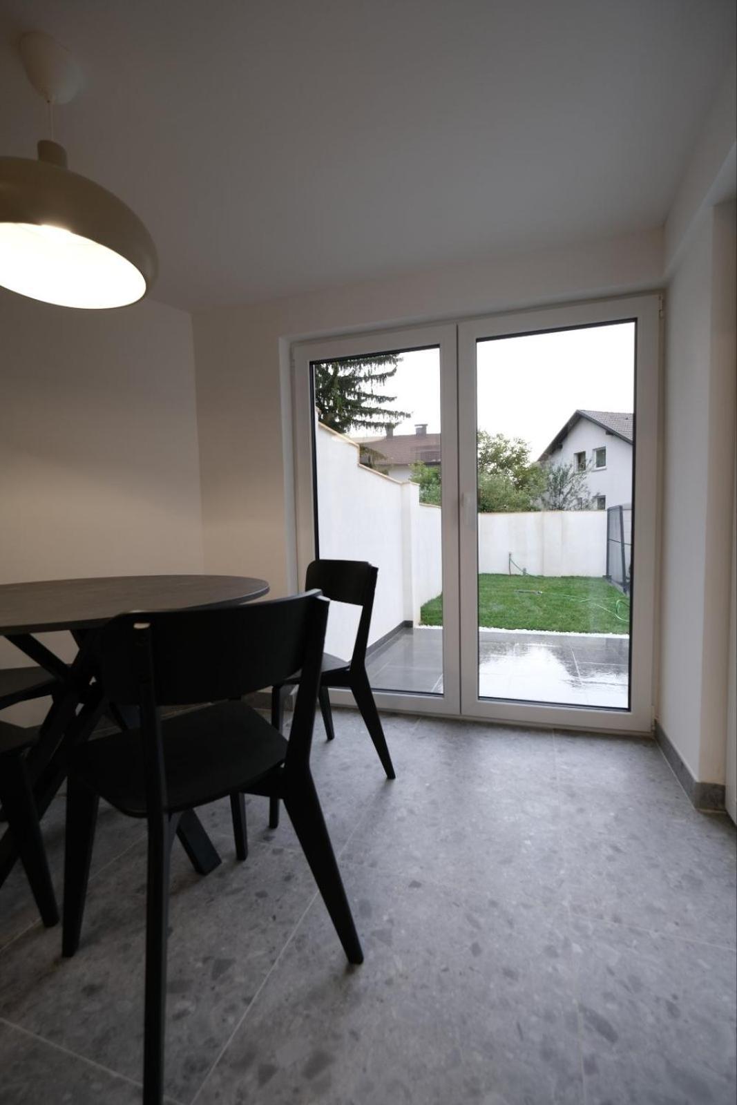 Apartments Emona Free Parking & Gym リュブリャナ エクステリア 写真